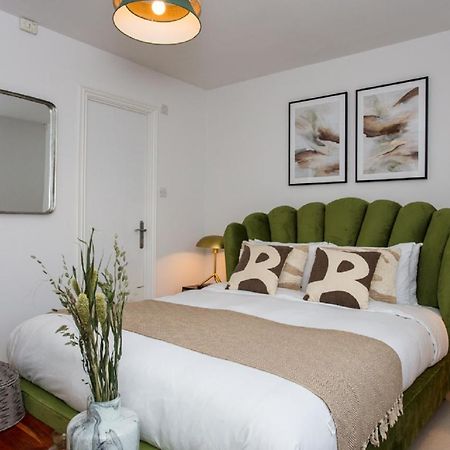 The Sparkford Gardens - Lovely 2Bdr With Balcony Londra Esterno foto
