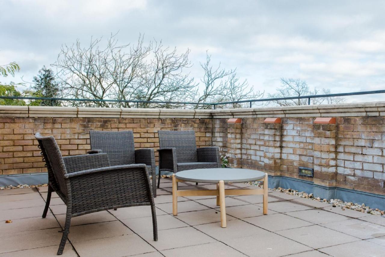 The Sparkford Gardens - Lovely 2Bdr With Balcony Londra Esterno foto