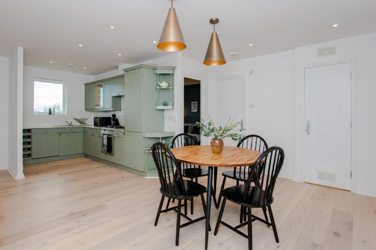 The Sparkford Gardens - Lovely 2Bdr With Balcony Londra Esterno foto