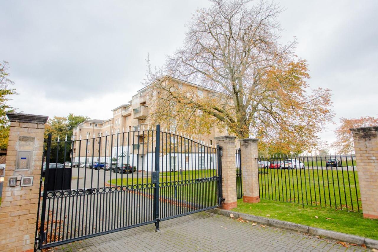 The Sparkford Gardens - Lovely 2Bdr With Balcony Londra Esterno foto
